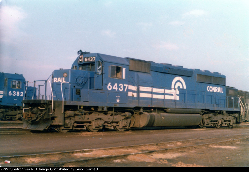 CR SD40-2 #6437